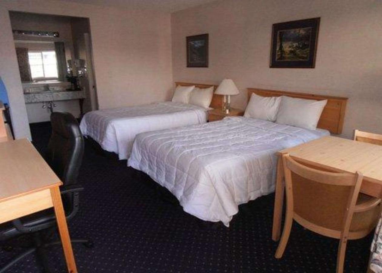 Econo Lodge Inn&Suites Central Medford Exterior foto